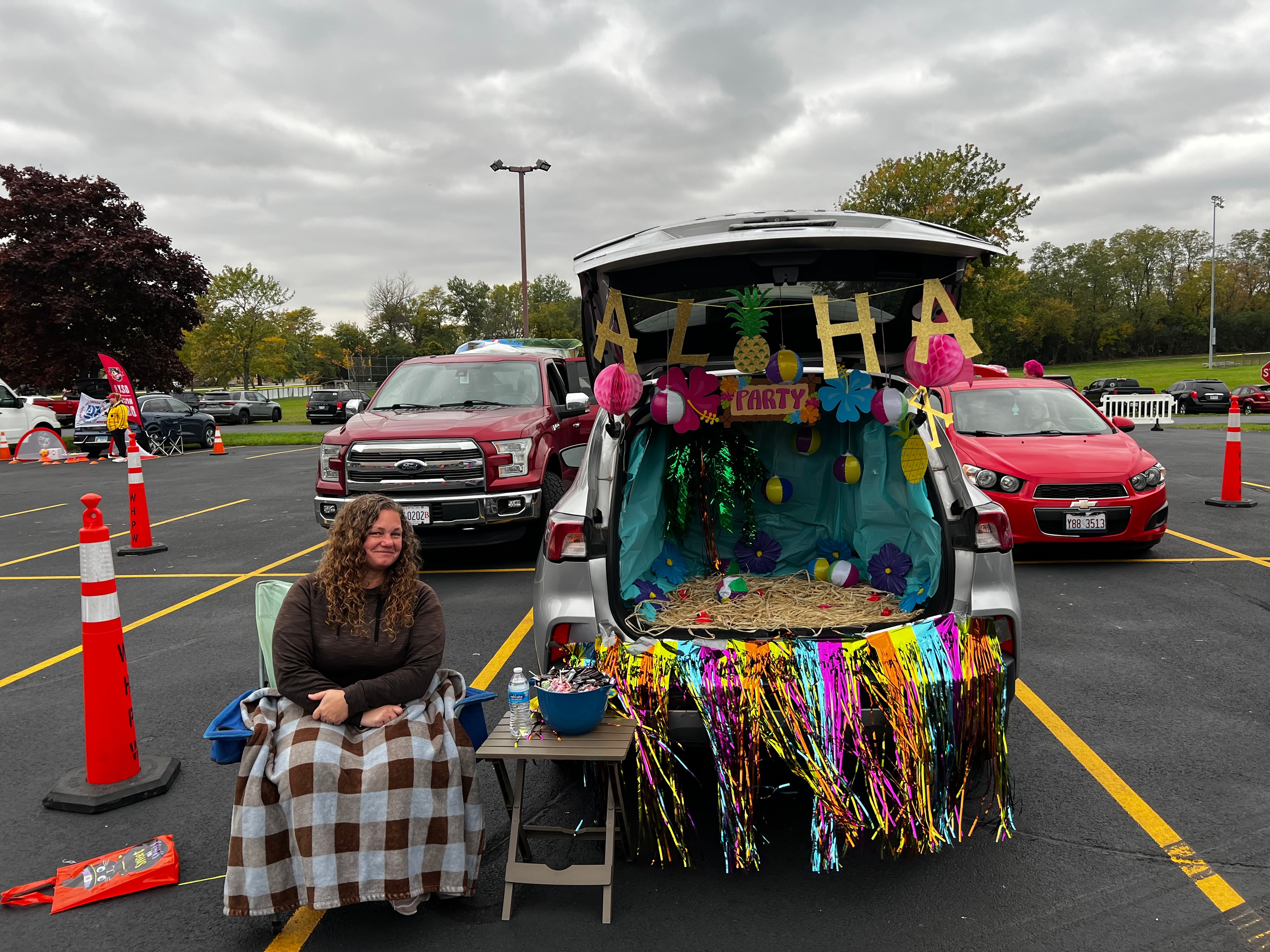 Aloha-themed trunk display